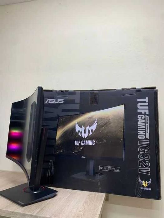 Ecra Asus TUF Gaming vg32v 165hz