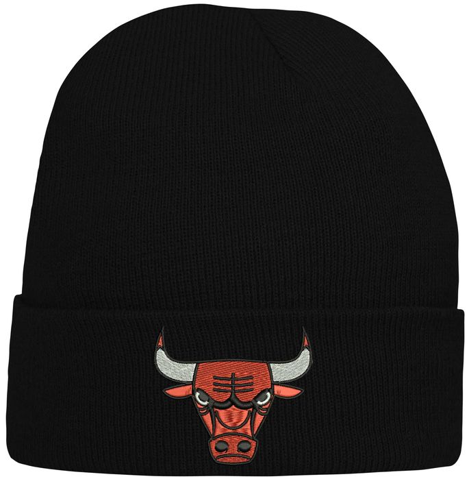 CZAPKA zimowa z haftem Chicago Bulls Byk na prezent