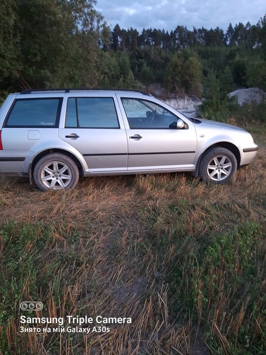 Vokksvagen Bora 1,6 16v 105 к.с.