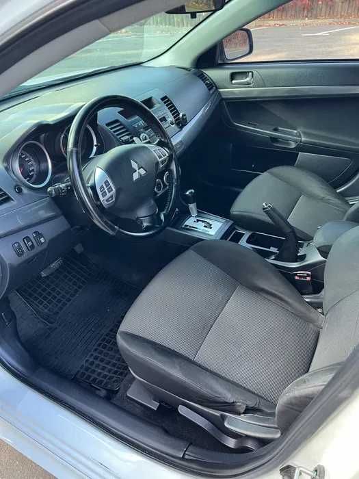 500 гривень доба Mitsubishi Lancer Оренда авто автомат газ