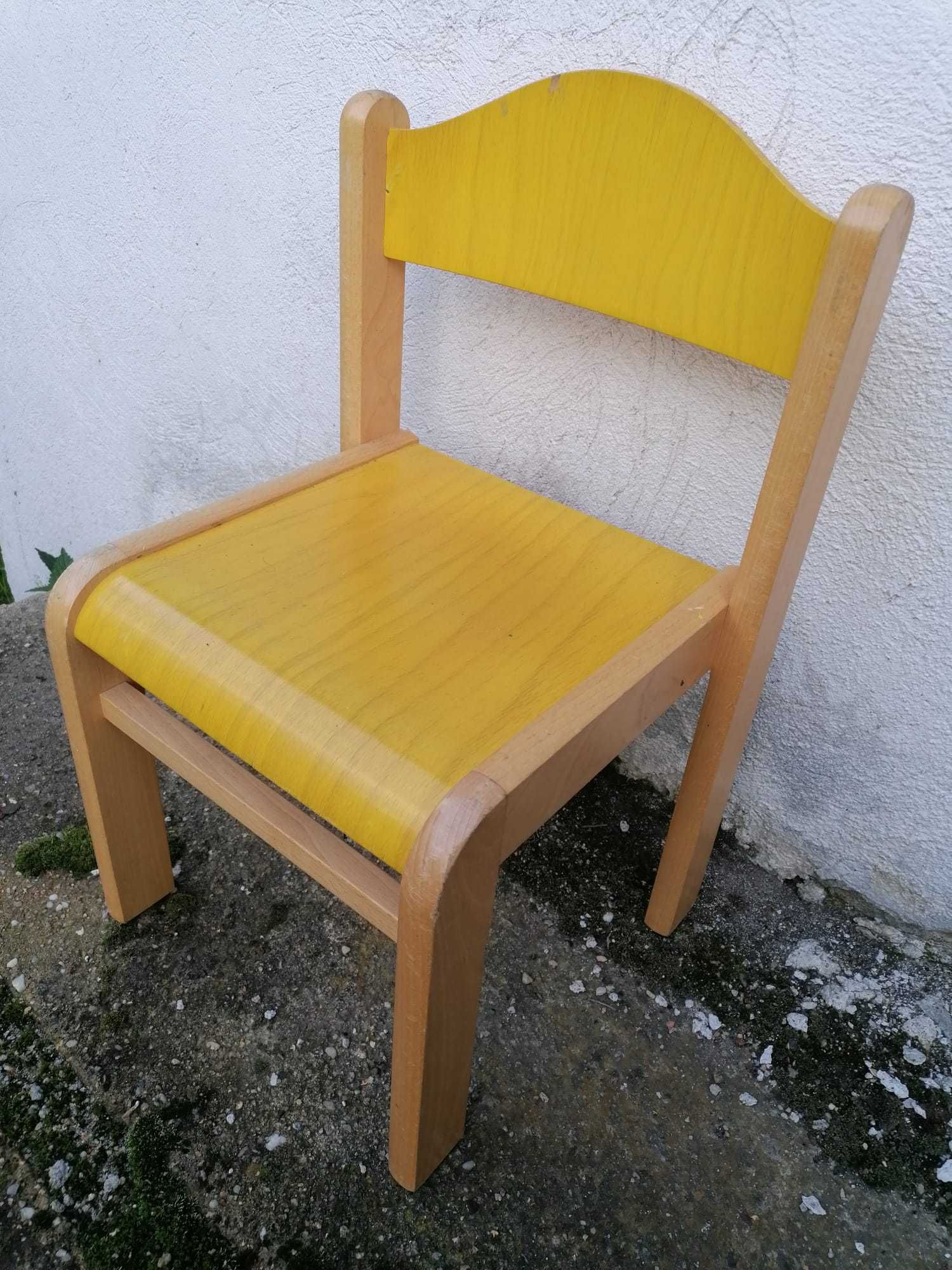 Krzesła przedszkolne