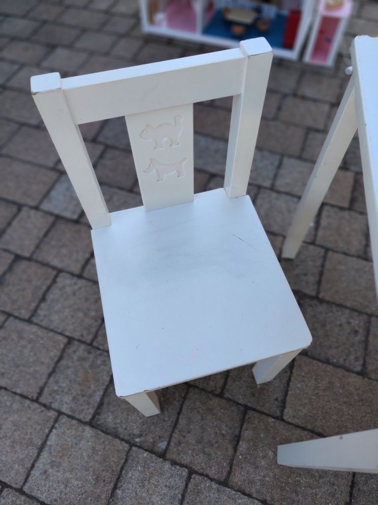 Stolik i krzesełka Ikea