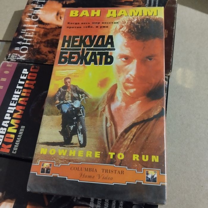 Видеокассети vhs с фильмами. Кассеты для видеомагнитофона. Відеокасети