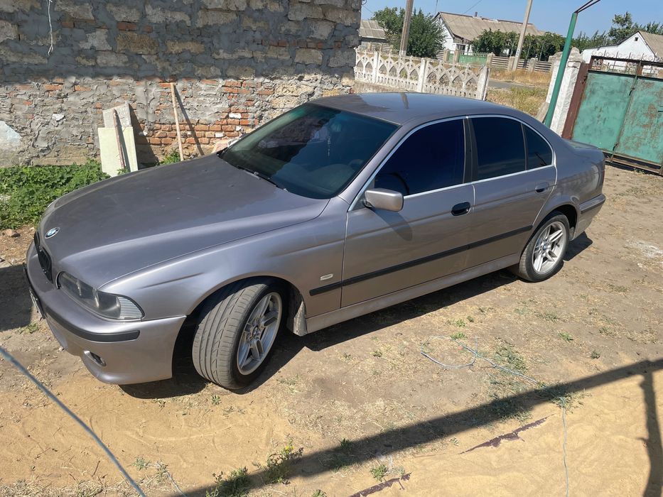 BMW 520l в кузове е39 можливий обмін на трактор