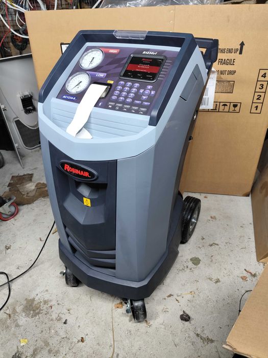 Stacja klimatyzacji 1234yf wbudowany identfikator czynnika