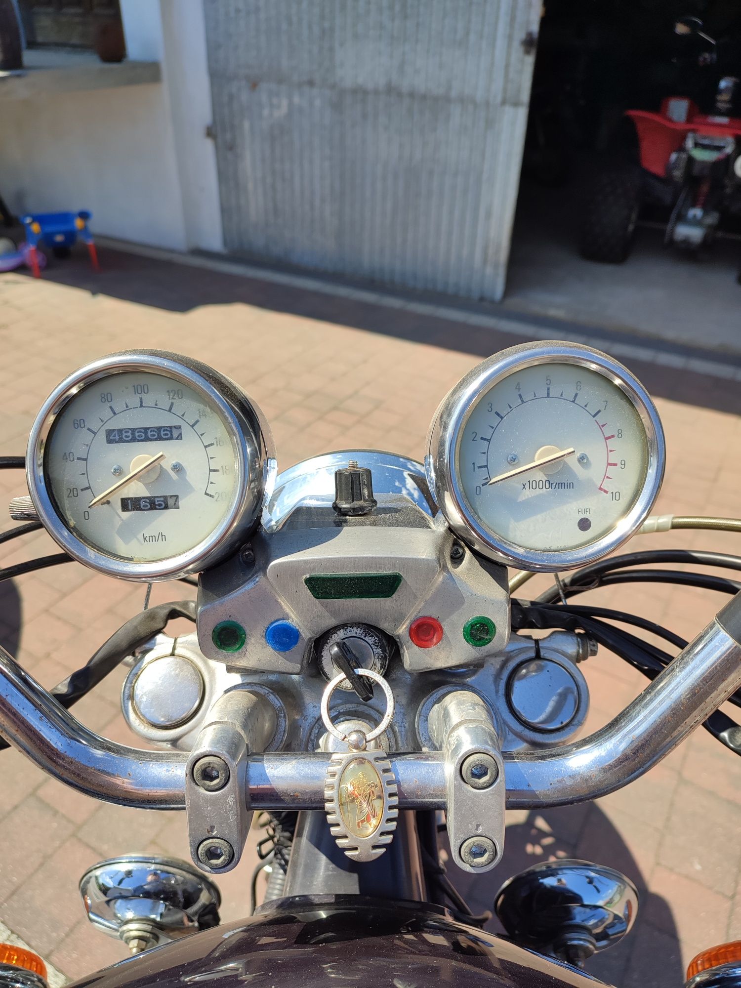 Yamaha Vigaro 1100