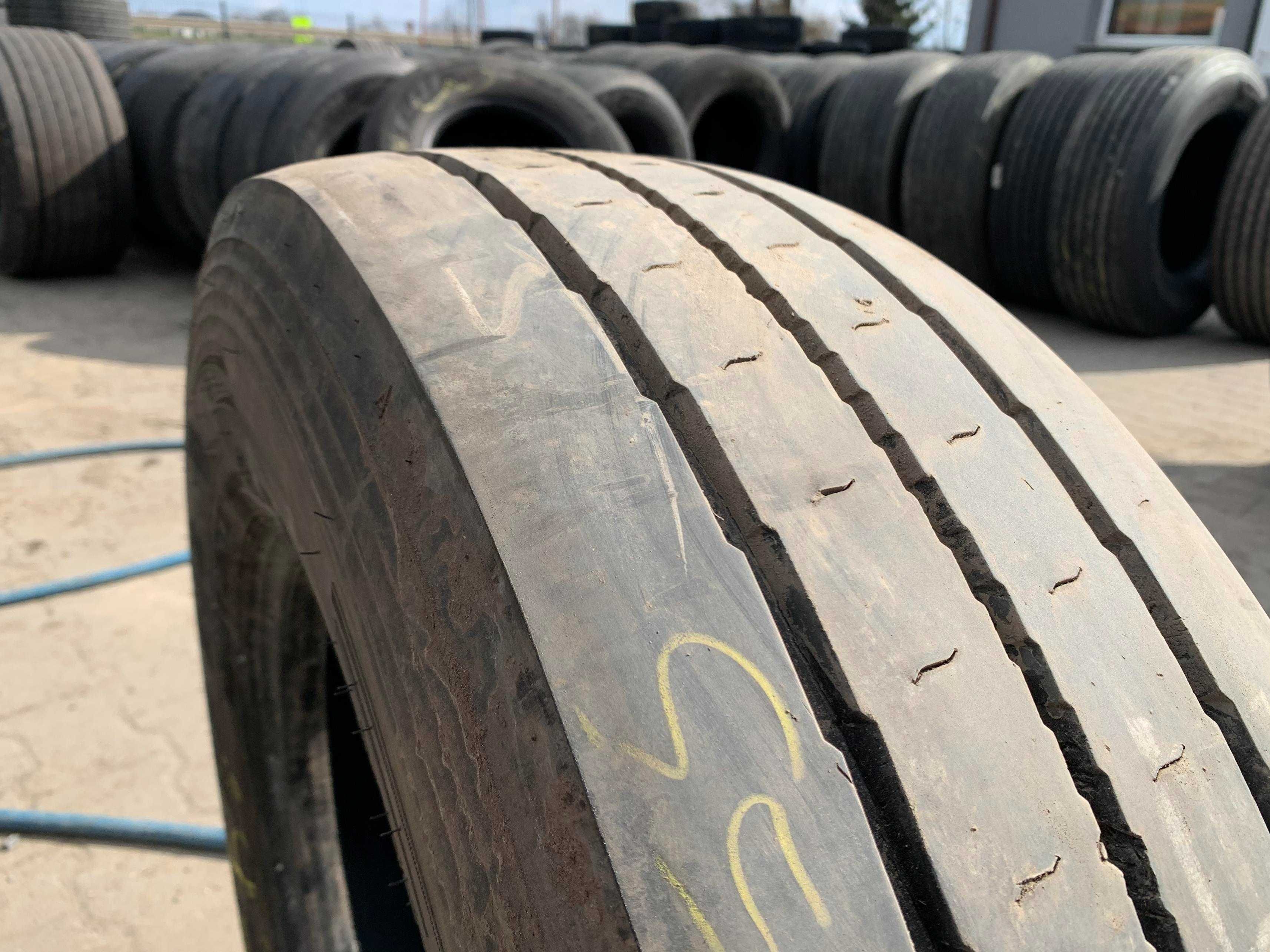 235/75R17.5 Opona DUNLOP SP246 8mm Naczepa SP