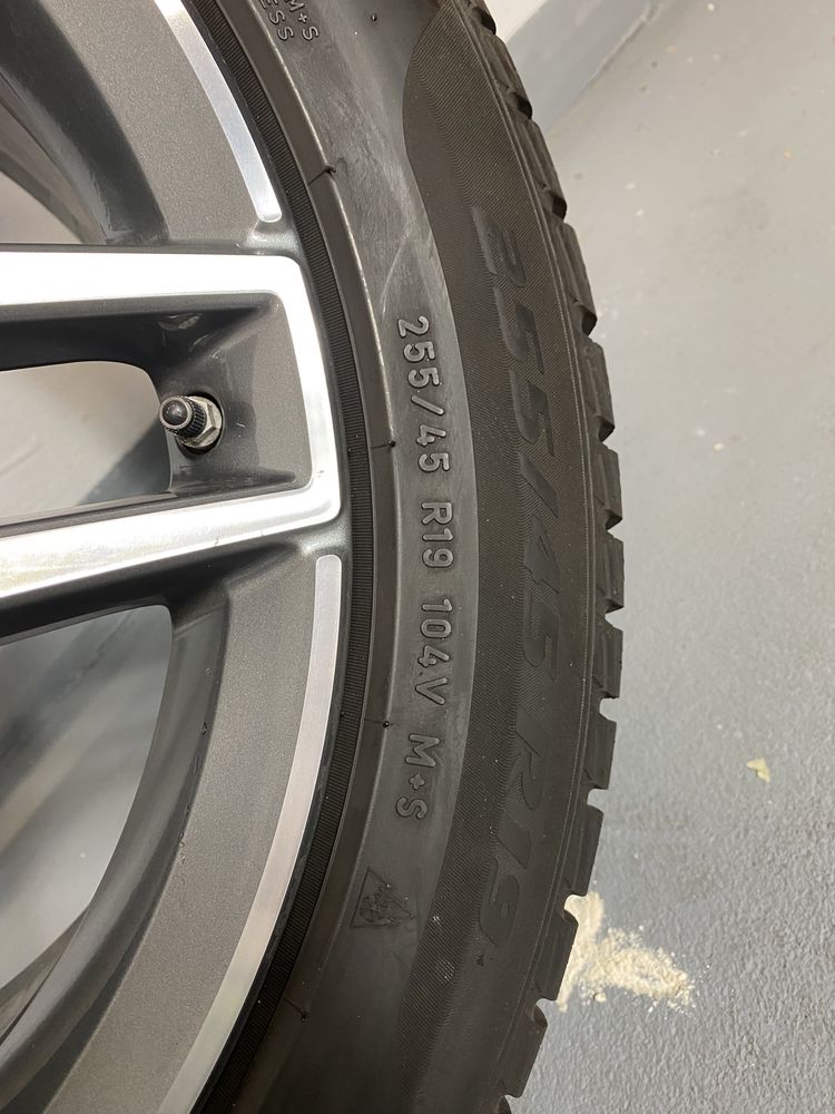 Felgi AMG [19] na oponach Pirelli