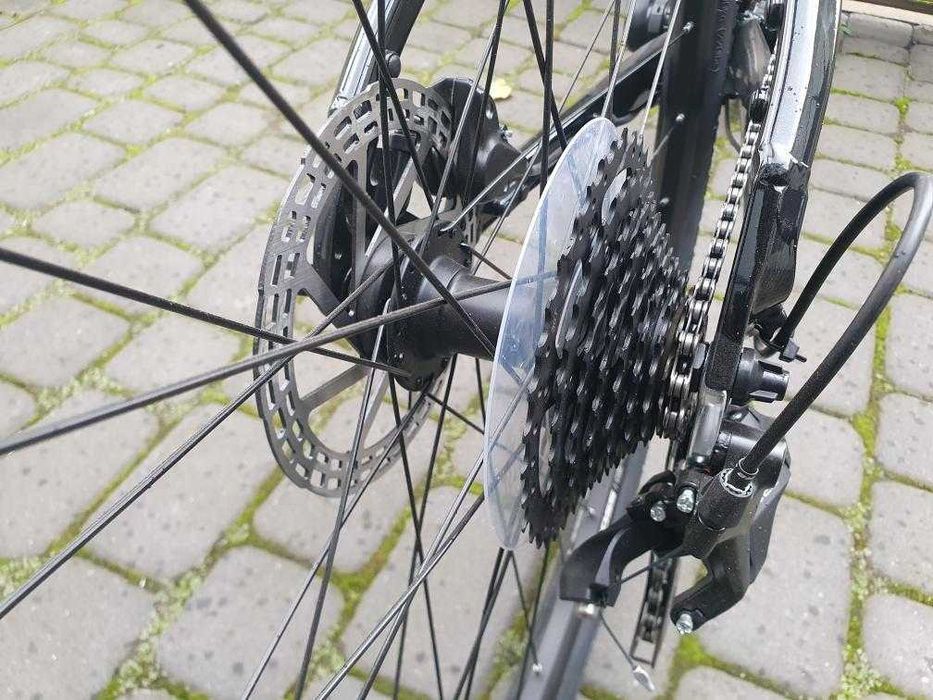 Kross Evado 5.0 damski, Shimano Cues, 28", rozm. M - WYPRZEDAŻ!