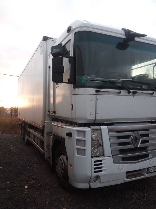 Sprzedam renault magnum chłodnia hakowa