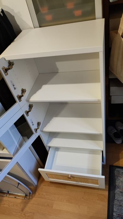 Szafka BESTA IKEA  biała regał słupek