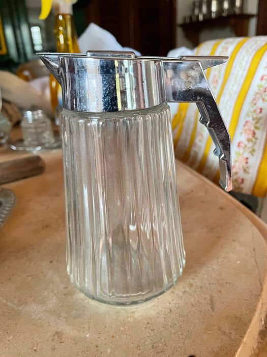 Peças em casquinha e vidro