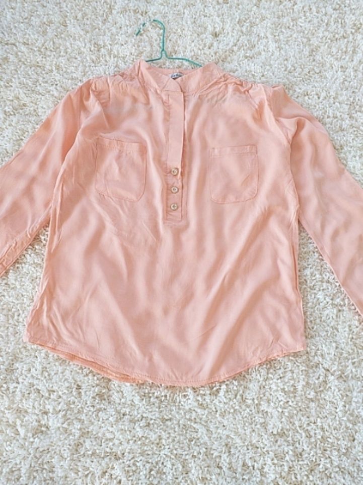 рубашка блузка персикового цвета