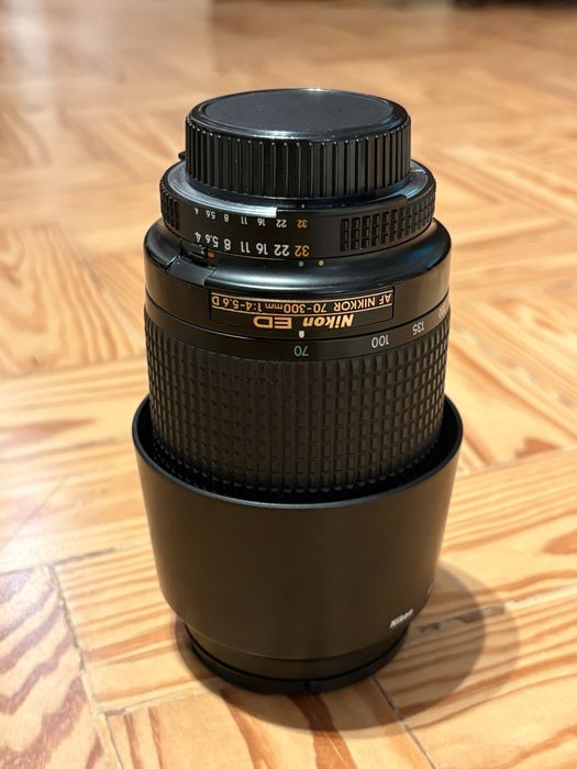 Nikon AF Nikkor 70-300mm f/4-5.6D ED