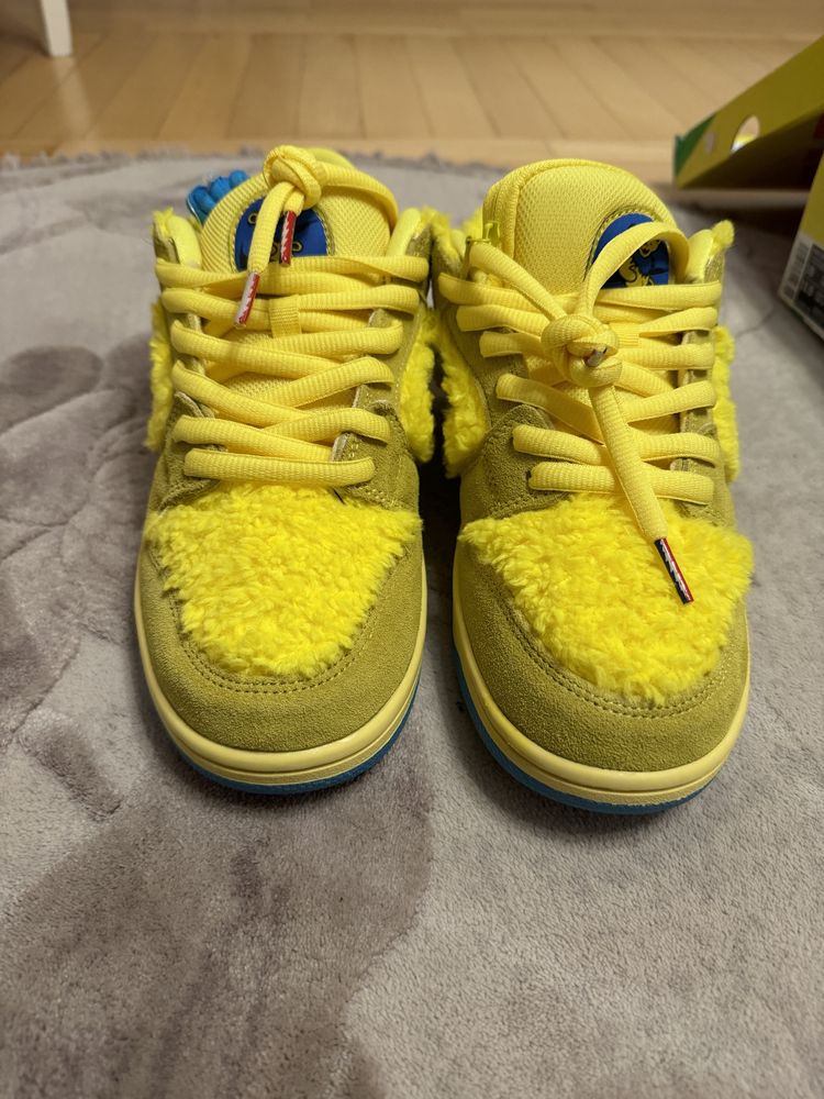 Nike Sb dead bear yellow