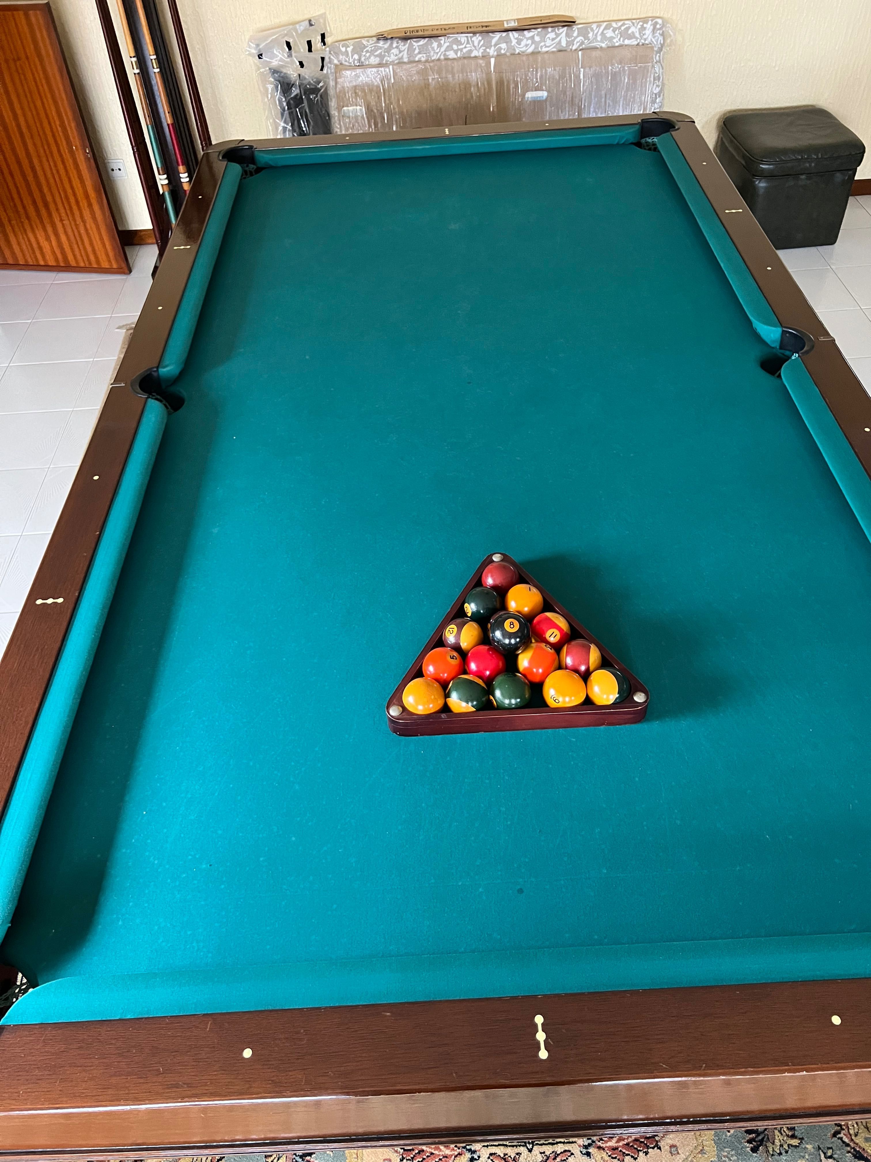 Mesa de bilhar usada
