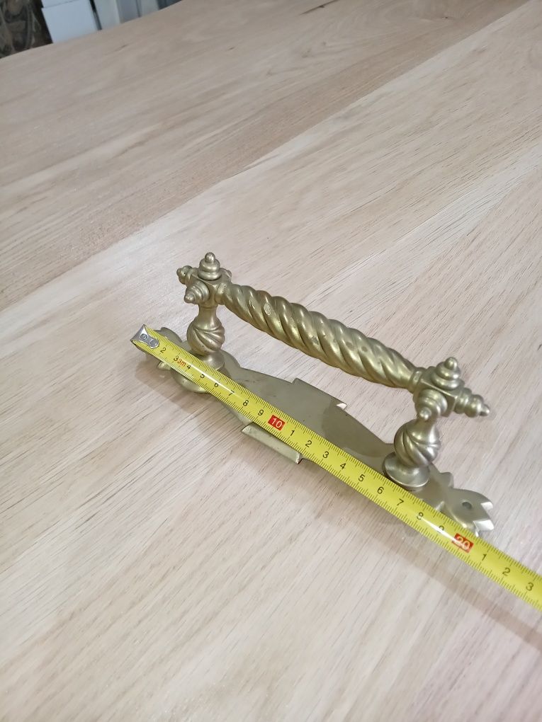 Puxador antigo para porta de entrada