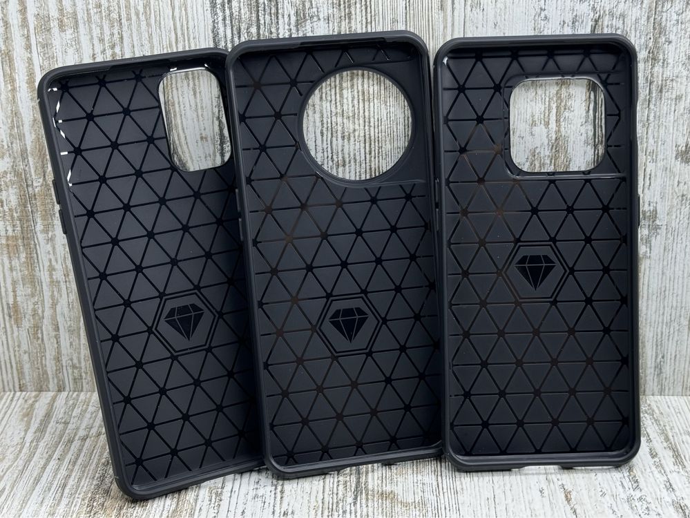 Чехол плотный Carbon TPU на OnePlus 12/ 11/ 1+ 10 Pro и др. Чохол