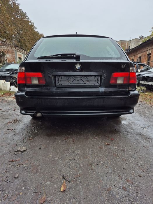 Розбор бмв е 39 фари Капот бампер телевізор крила двері кузов двигун