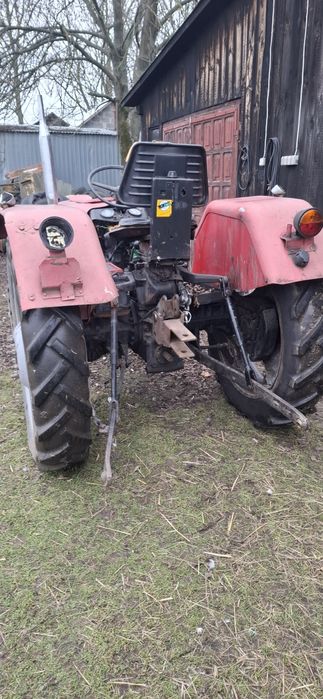 Ciagnik URSUS C-330 83R sprawny zam c3603p MF T 25