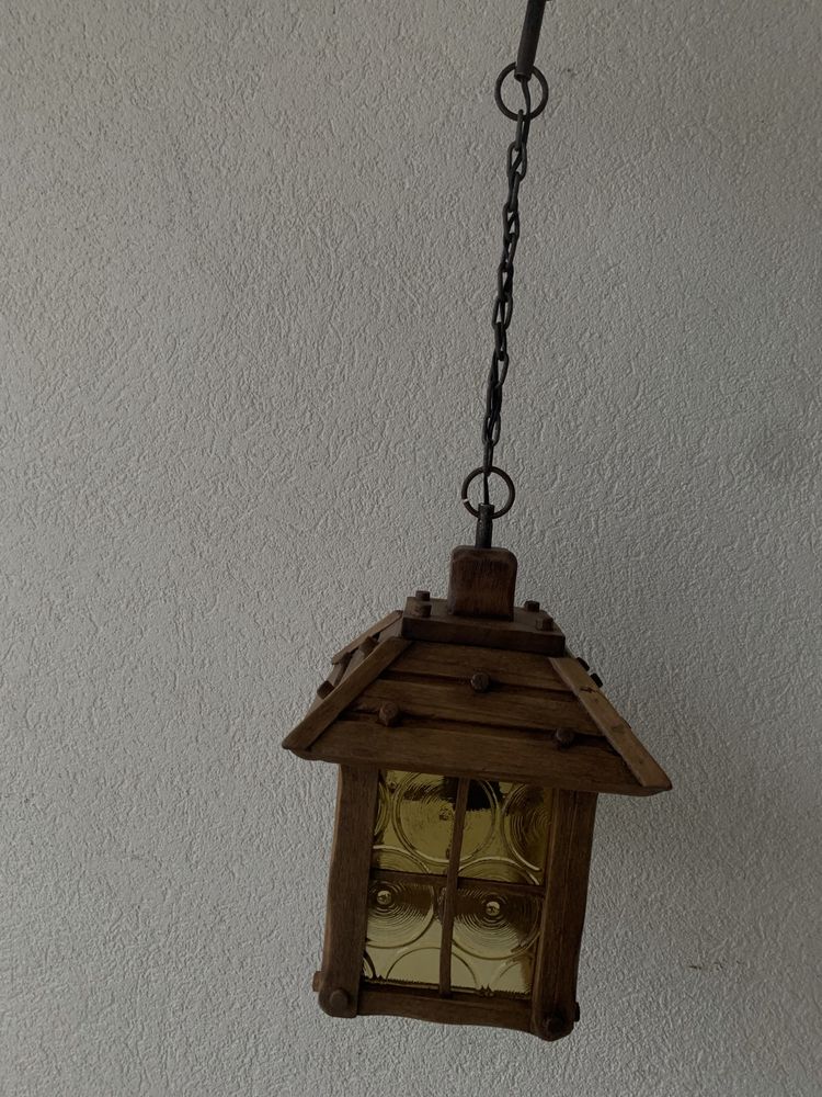 Candeeiro em madeira