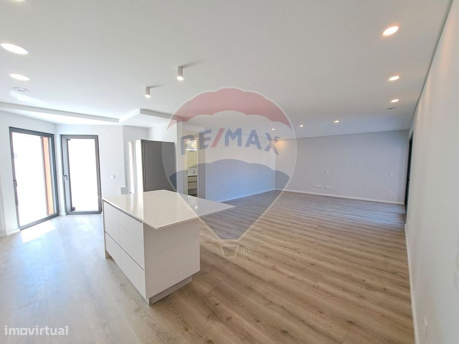 Apartamento T4 para venda