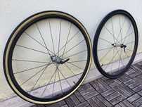 Rodas carbono dura Ace  peso 1250kg.