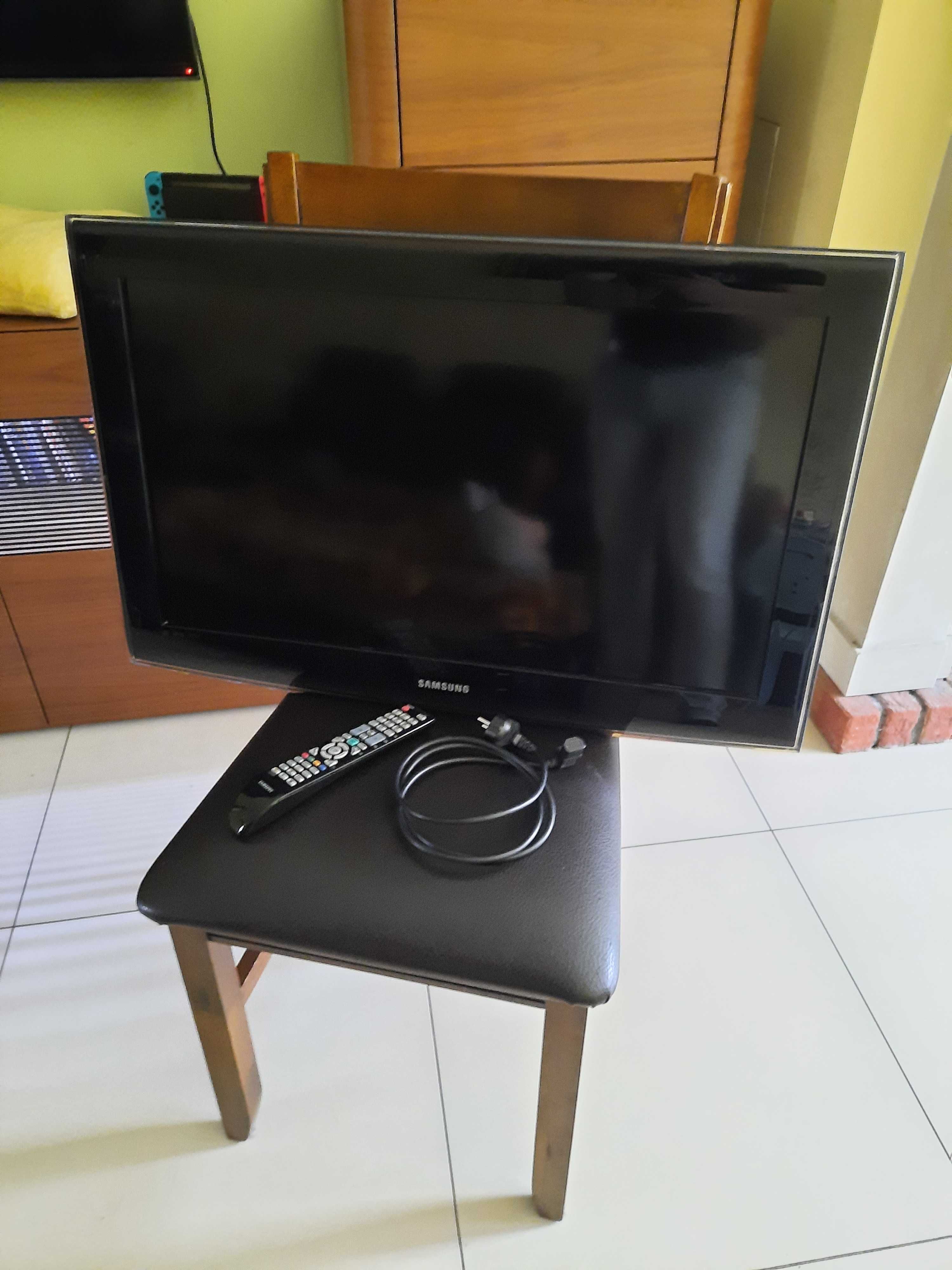 Telewizor Samsung 32 cale model LE32B550A5W