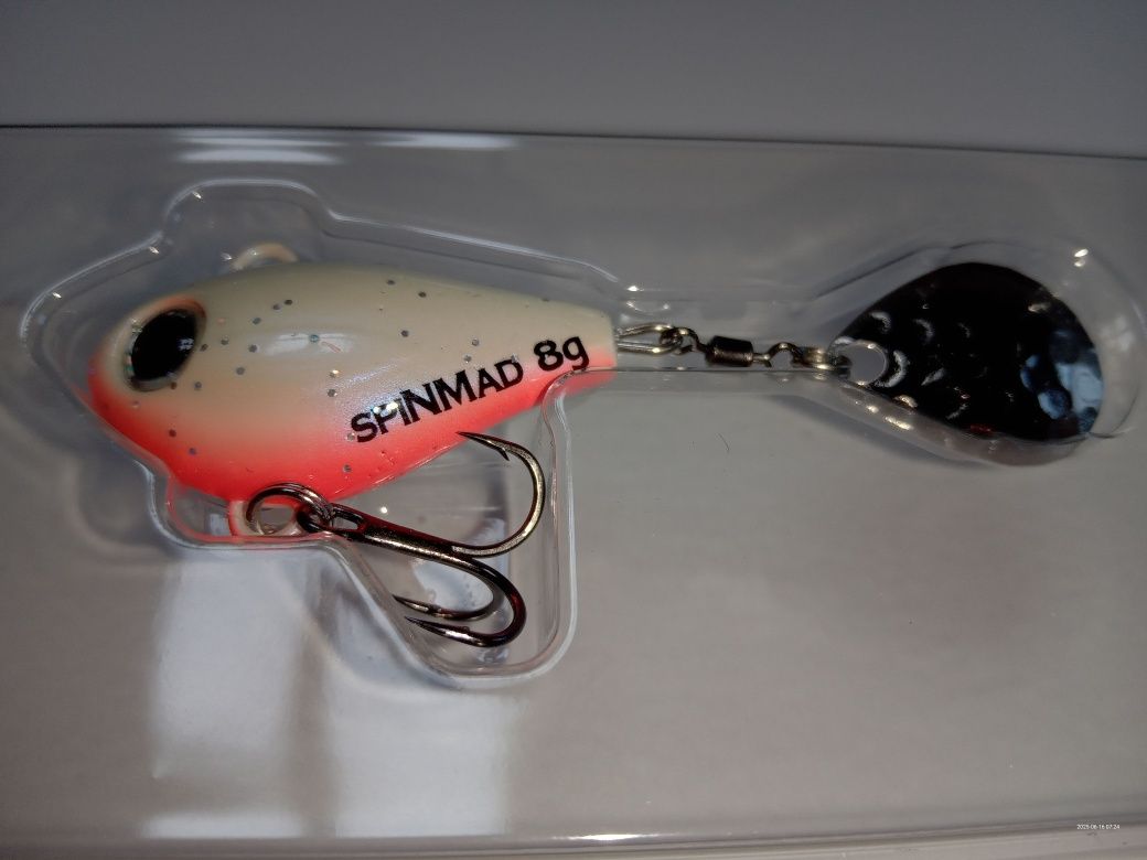 Wirujący ogonek SpinMad JIGMASTER 8g kolor 2314