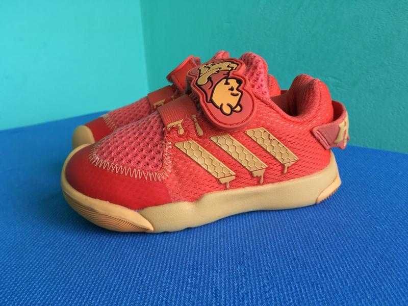 Кросівки Adidas x Winnie The Pooh Activeplay