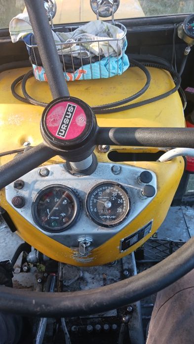 Ursus c 360 z pługiem do śniegu