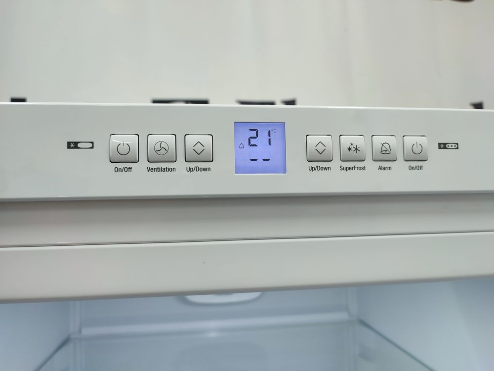 Двокамерний холодильник Liebherr CNP 4313 NoFrost DuoCooling A+++