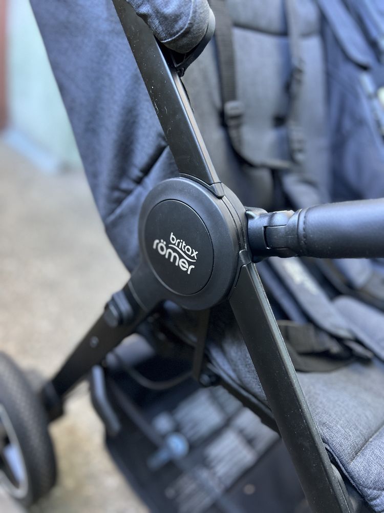 Прогулянкова коляска Britax Römer B-Agile M (Black Shadow)