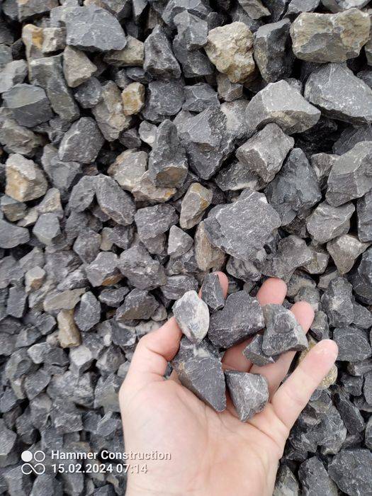 Żwir piasek beton towarowy transport wywrotką