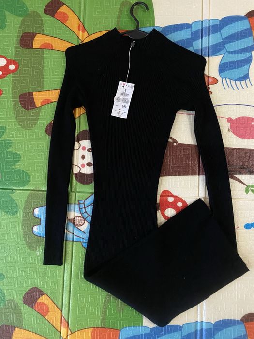 Нове плаття в рубчик фірми Rezerved