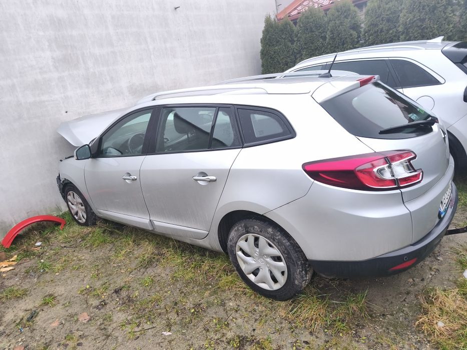 Sprzedam renault Megane 2014 1.5 CDTI uszkodzony przód