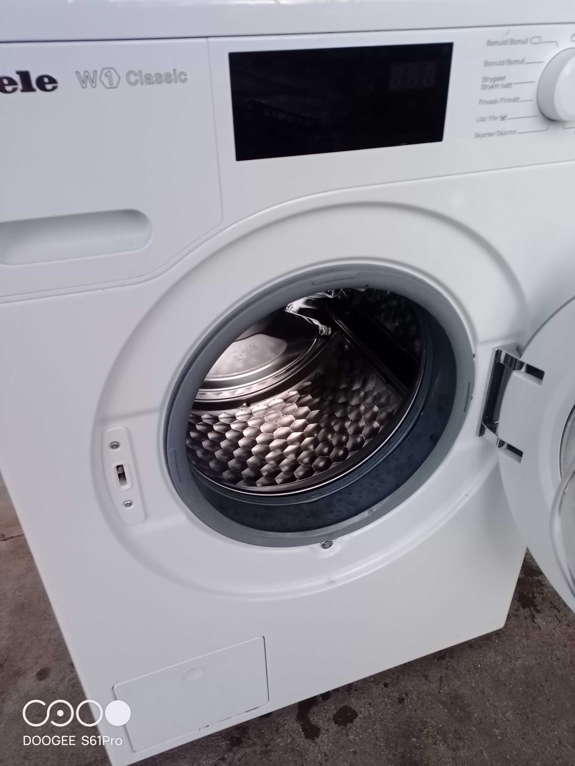 Pralka miele WDB020