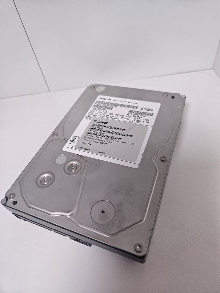 Жорсткий диск Hitachi 1Tb