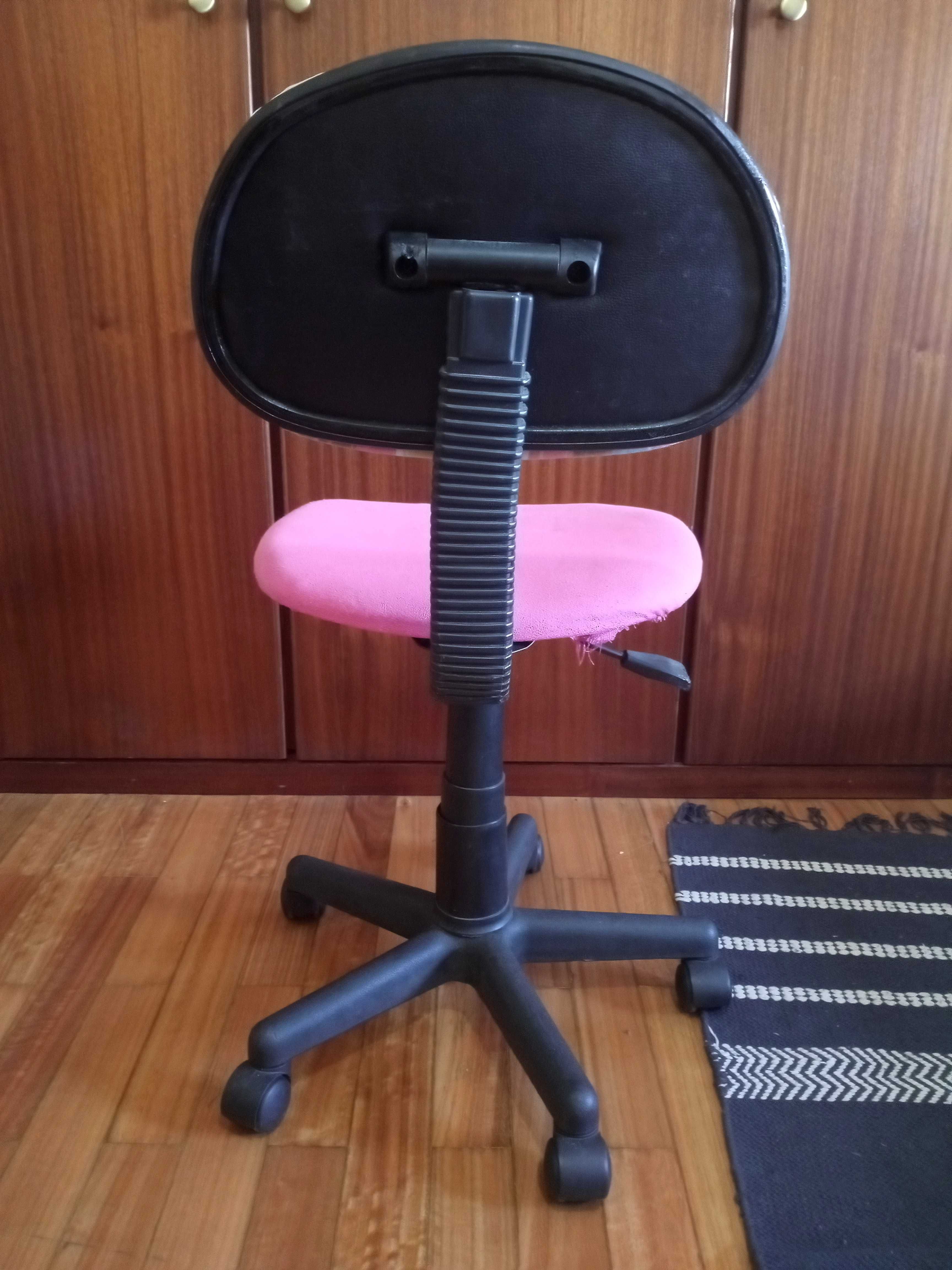 Cadeira de secretaria para criança