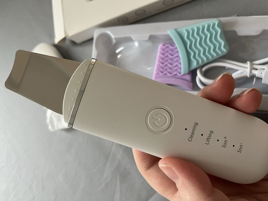 Портативний ультразвуковий скрабер