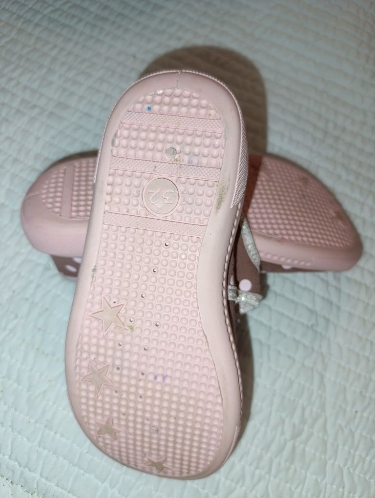 Balerinki 32 kapcie 32  STAN IDEALNY buty do szkoły 32