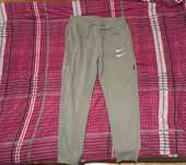 Spodnie dresowe Nike Swoosh roz. L