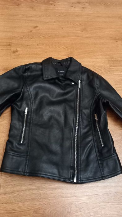 Кожана куртка для дівчинки. Р. 146 см