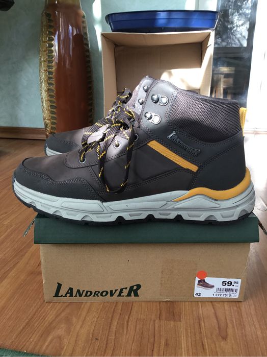 Ботинки- кроссовки фирмы Лэндровер