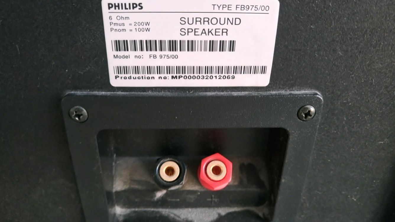 PHILIPS  Zestaw głośnikowy kina domowego + aktywny subwoofer  5.1