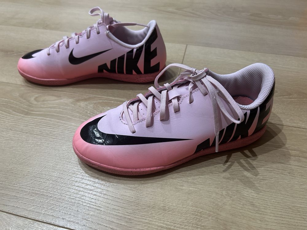 Buty halówki Nike Mercurial 38