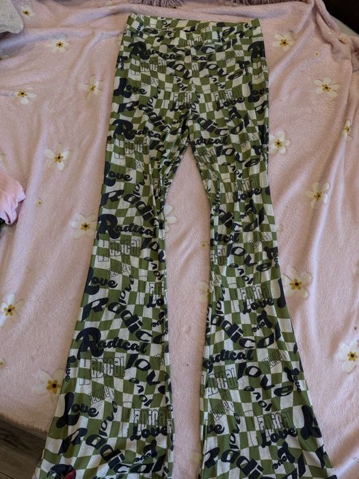 штани кльош з цікавим принтом