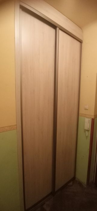 Szafa  z płyty na szynach