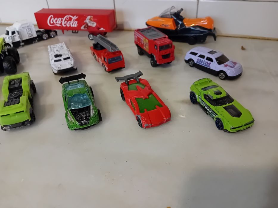 Conjunto de Carrinhos Hotwheels/Outros