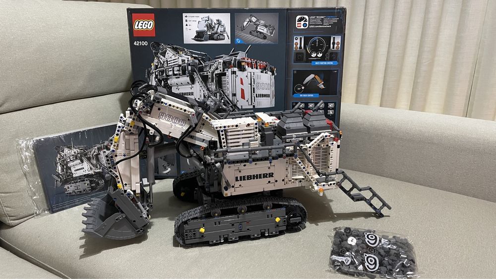 Lego Technic 42100